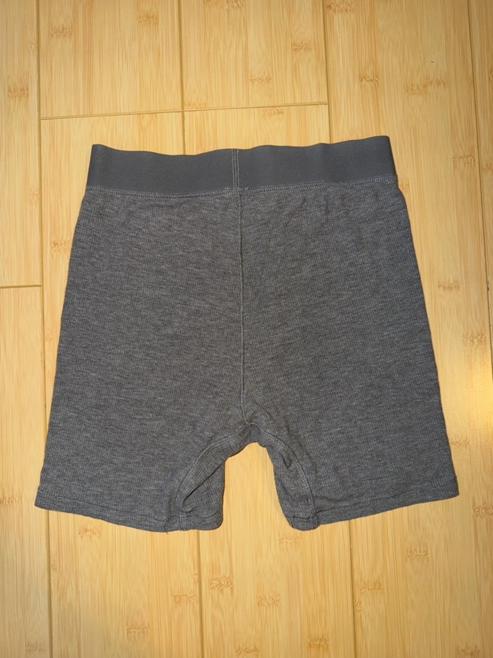 SKIMS Gray Ribbed Sleep Boxer Shorts - Picture 2 of 3